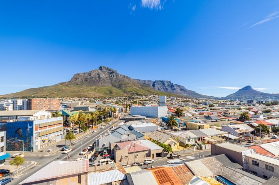 2 Bedroom Property for Sale in Woodstock Western Cape